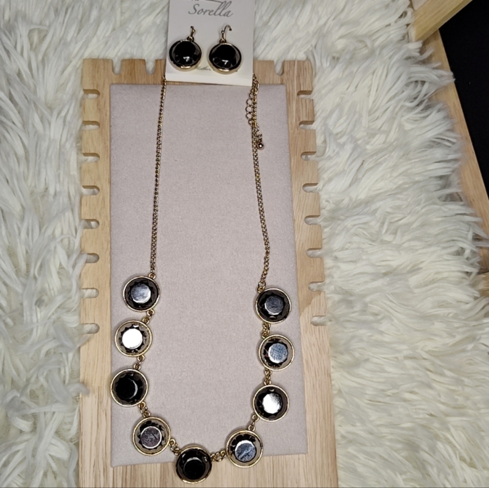 Ella Fashion Gold Plated Necklace set - Picture 5 of 10